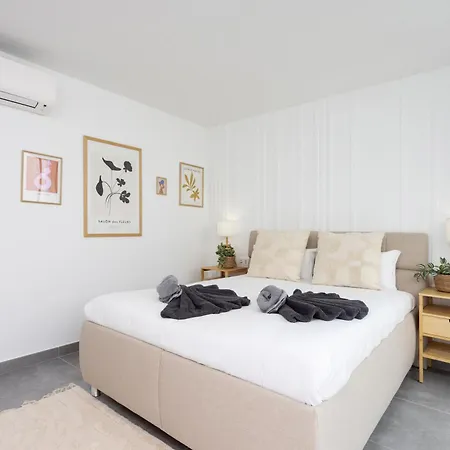 Sybaris Villa 09 By Olax Rentals ヴィラ *