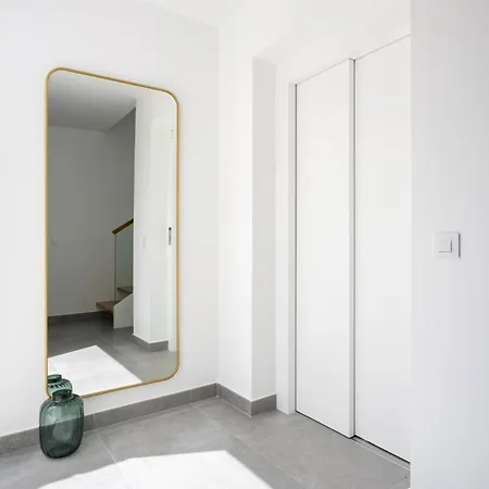 Sybaris 09 By Smart *