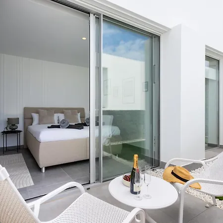 Sybaris Villa 09 By Olax Rentals *